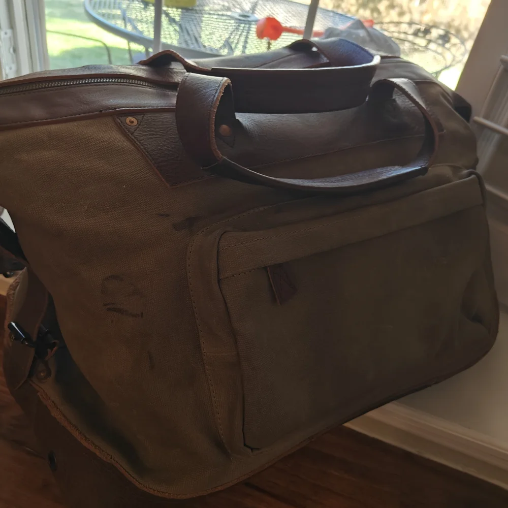 Dakota Waxed Canvas Oversized Weekend Bag - Picture 2 of 4